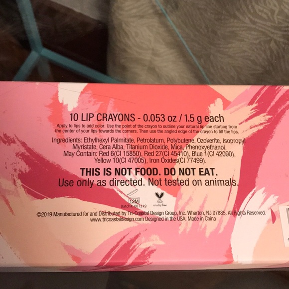 Kiss and make up Lip crayon collection! - Picture 3 of 5